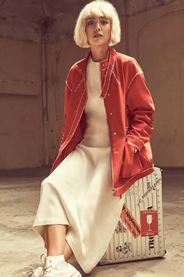 丫丫佟丽娅出席微博之夜,丫丫佟丽娅的各种造型美翻众人