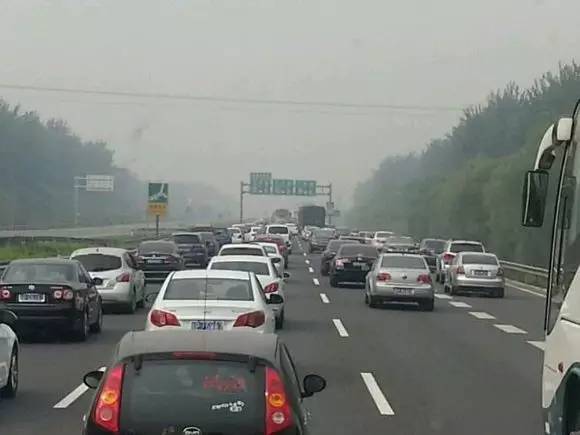 疯传！10月起，车辆不带灭火器要扣6分？高速交警权威发布来了还有，宁波这里马上要堵疯！