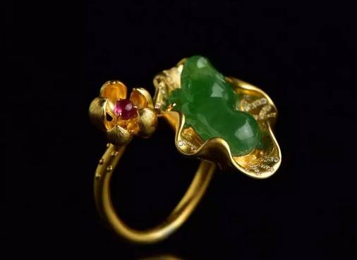 这才是戒指的正确戴法,原来这才是戒指的戴法