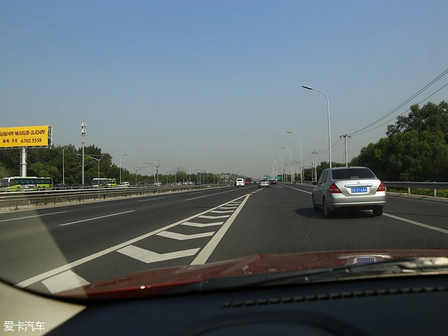 长安悦翔v7的油耗,长安悦翔v72016款1.0t