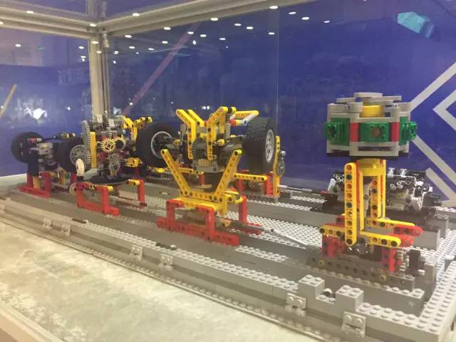 国庆人海里浪？来这就够了！华南最大乐高科技展，14个劲爆看点，劲值