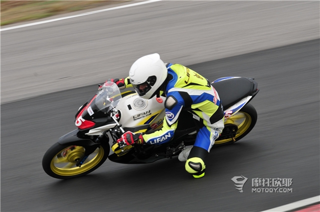 力帆kps150和kpt150区别,力帆kps150和春风150