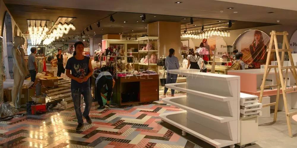 衣恋旗下服装店,衣恋中国第一家门店开在哪里