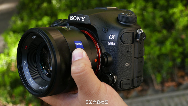 索尼a99与a99ii对比,索尼a99ii如今怎样