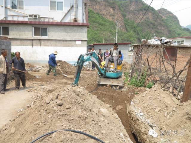 鞍匠黑沟门，美的不成样子