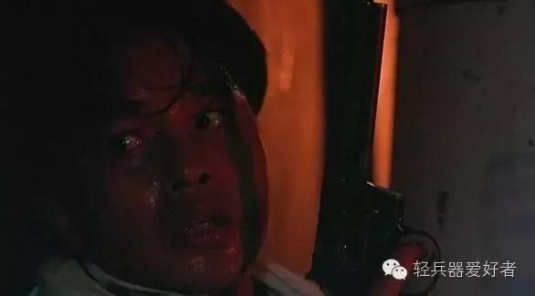 英雄本色系列中的各色轻武器,盘点英雄本色名场面