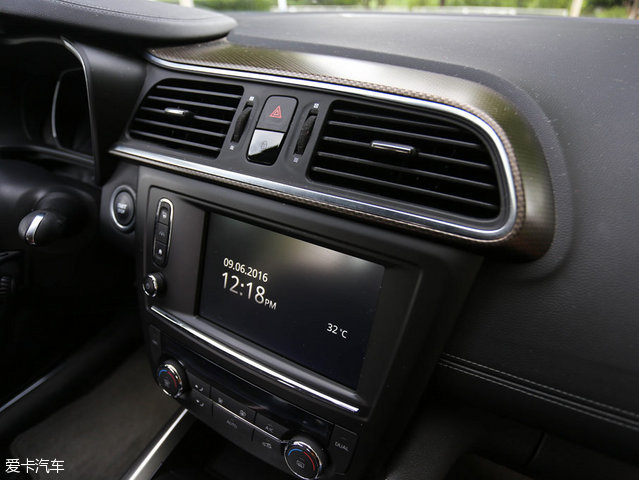 不看颜值靠性能的车,16年雷诺科雷嘉四驱评测