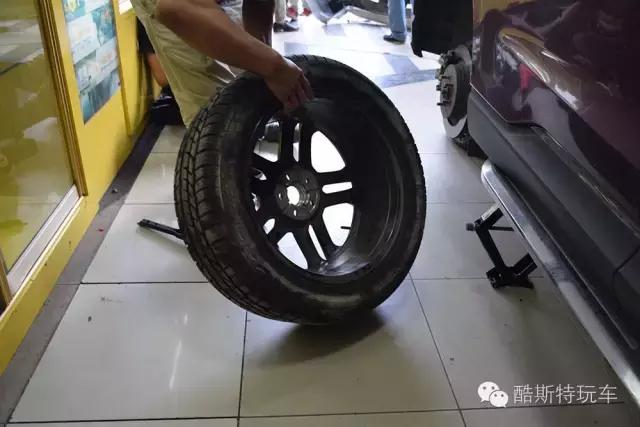 福特锐界更换什么轮胎好,福特锐界的换轮胎教程