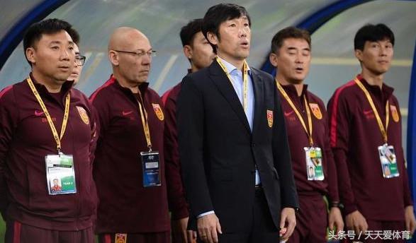 男足0:2乌兹别克斯坦,乌兹别克斯坦0:1国足