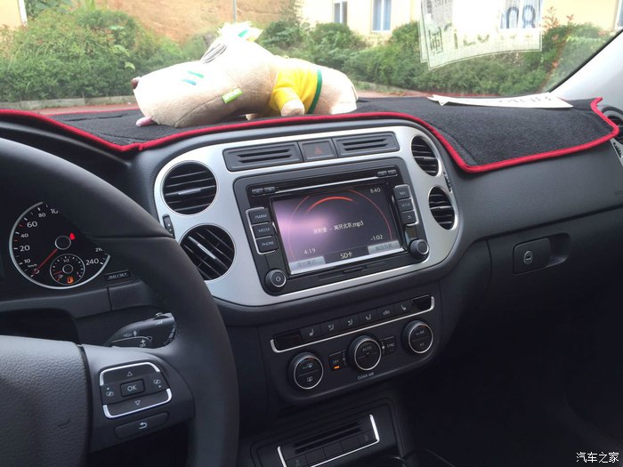 16年大众途观四驱1.8t豪华版指南,14年大众途观豪华版1.8t功能介绍