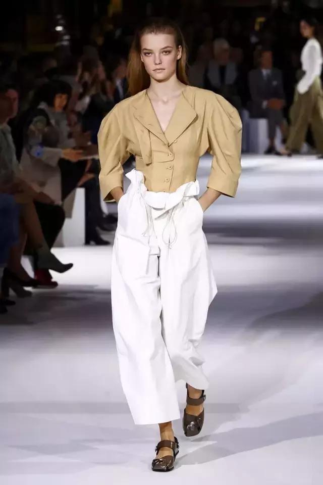 小s在节目中真的吃饭吗,小s在综艺跳舞