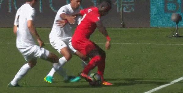 足球争议判罚集锦,足球争议判罚完整版