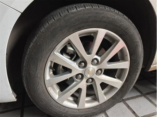 固特异轮胎怎么样比米其林还静音,固特异轮胎怎么样查看年份