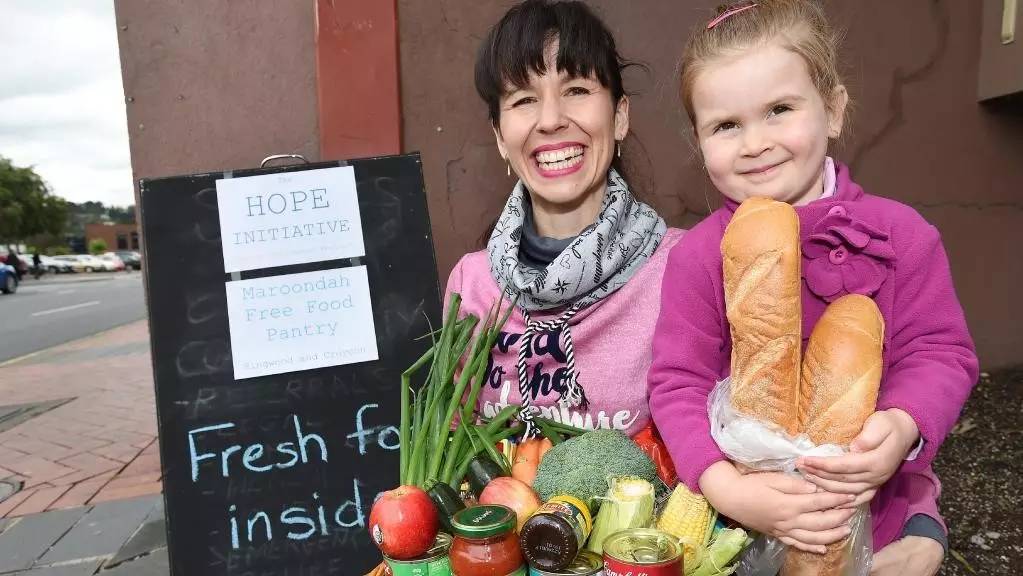 全球人民都在看的视频,全球人民都在看的英文