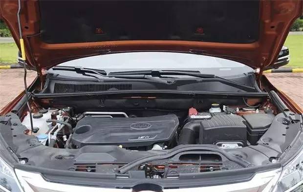 试驾比亚迪宋盖世版,比亚迪宋豪华六座评测