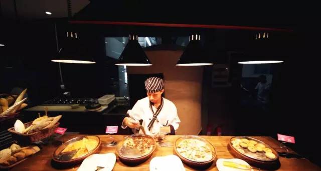 青岛利群金鼎广场营业时间,青岛利群金鼎广场美食在几楼