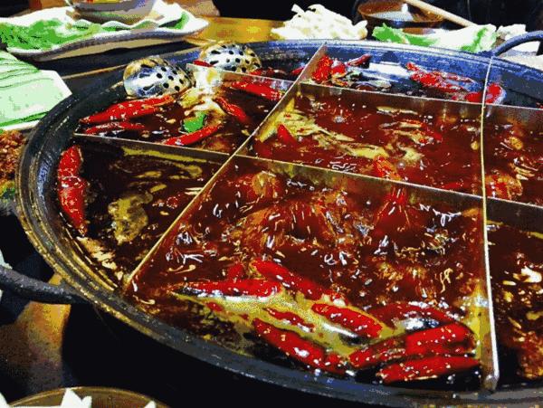 在东北人不是什么都能蘸酱,在东北什么都可以蘸酱