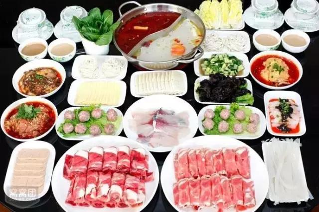 重庆美食爆辣火锅,重庆美食大快朵颐