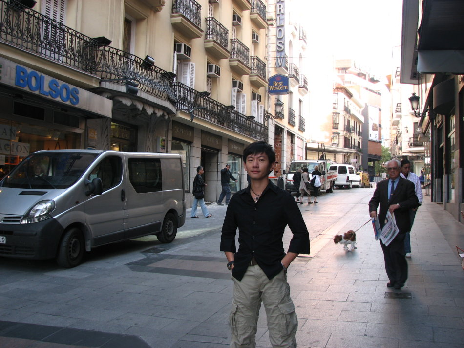 马德里不可思议镜面,马德里不可思议卡点