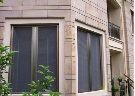 金刚网防盗窗用哪种样式,纱窗金刚网和不锈钢网有何区别