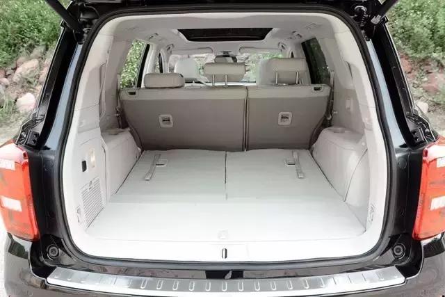 买不起汉兰达就看它颜值不输途昂,果断放弃汉兰达