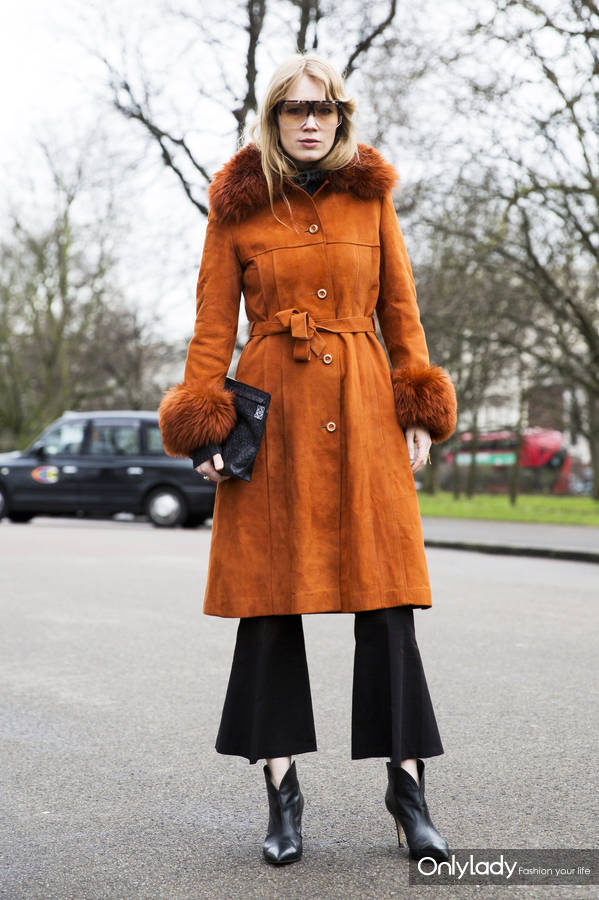 越穿越多的深秋怎么她们却看上去越来越瘦高？