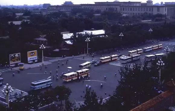 北京老司机开的碉堡公交线，坐过一条你就老了！