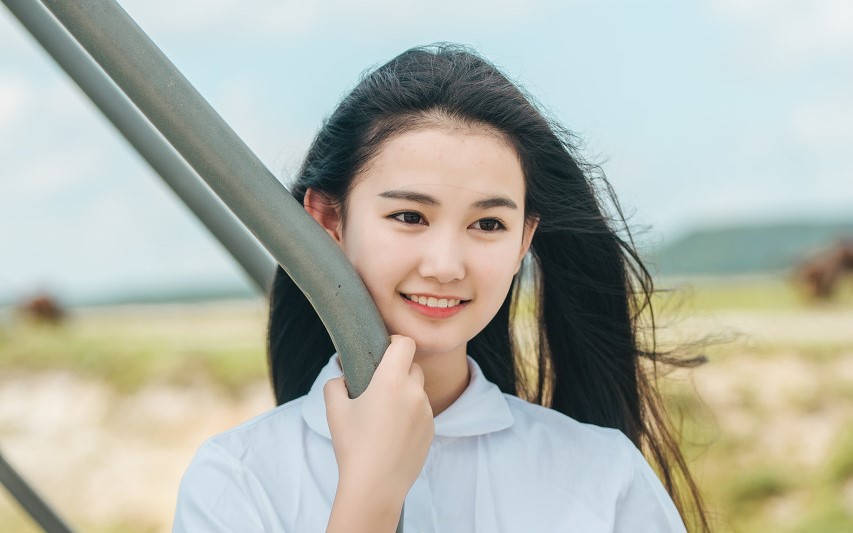 小说：他被人羞辱之时，明星主播帮其解围，还说他是自己男朋友