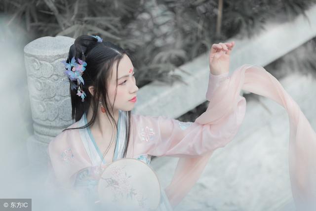 灏忚瀚″コ鍋囨绉佸,灏忚瀚″コ閲嶇敓涔嬪悗