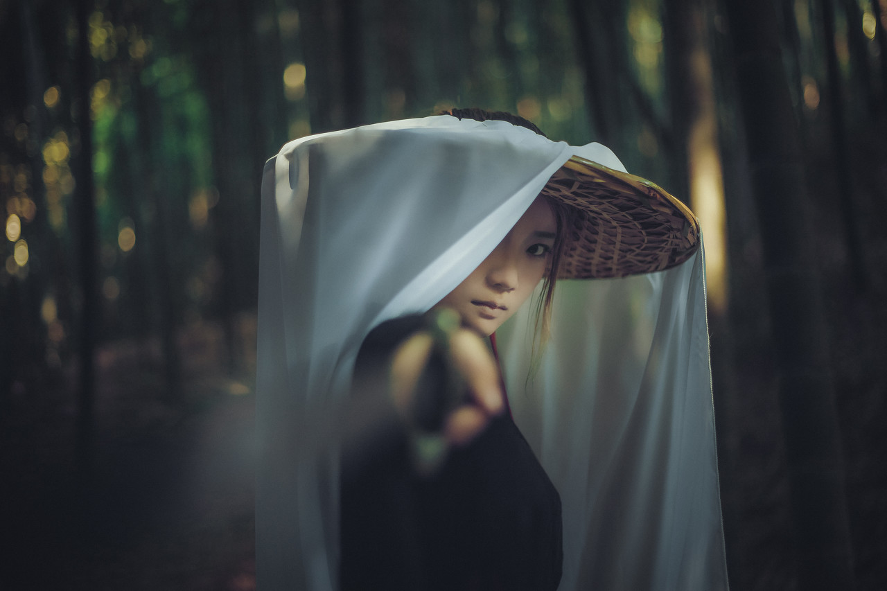 小说：他把美女打得*光春**外露，又开始对垒黑面阎君