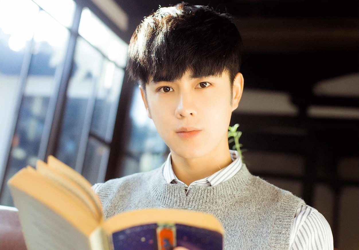 小说：她是宁家大小姐，白富美带保镖要打她，怎料总裁却为她撑腰