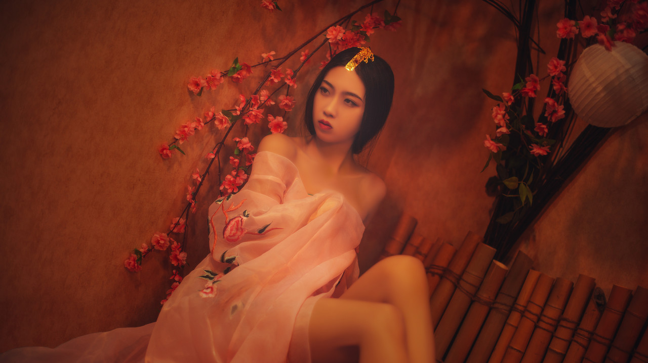 杨逍登上教主之位,杨逍闯入峨眉派