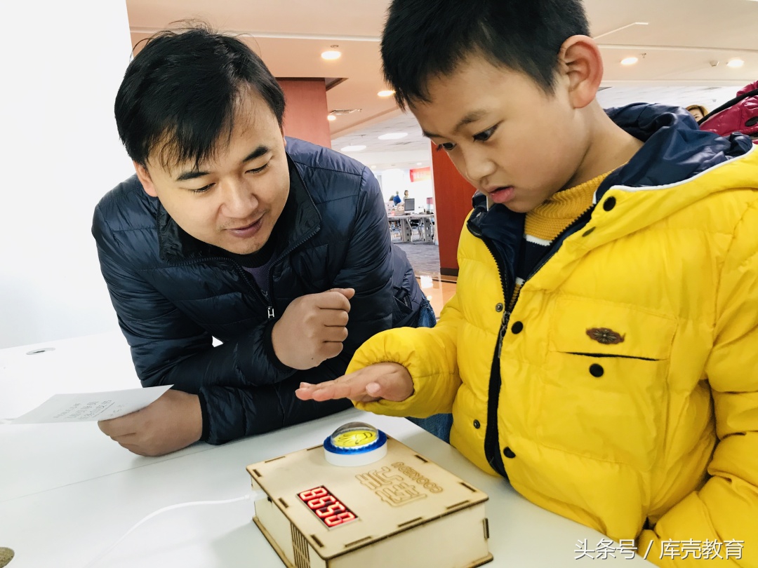 奇妙小镇嘉年华圣诞节,亲子嘉年华游乐场