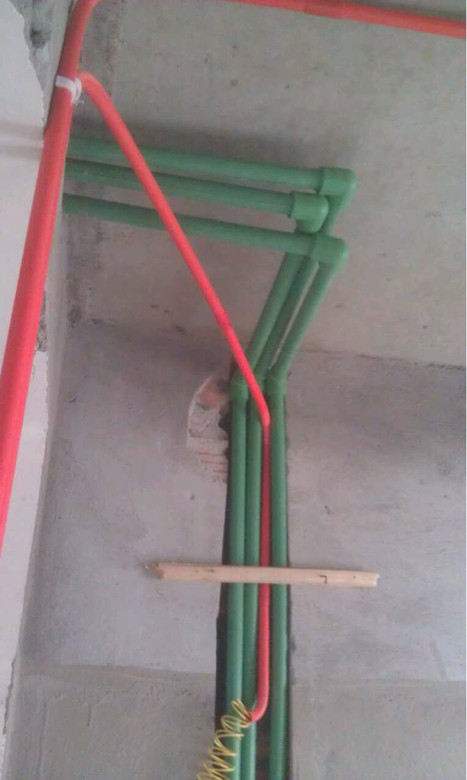 装修水电不要走顶,装修水电不开槽的弊端