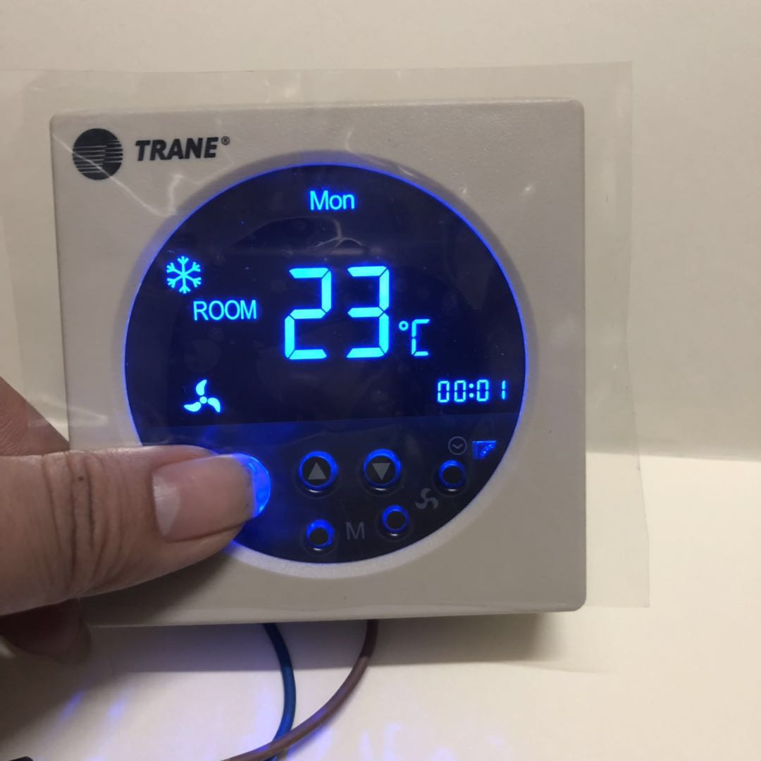 小户型用中央空调还是分体式空调,300平用中央空调好还是分体空调好