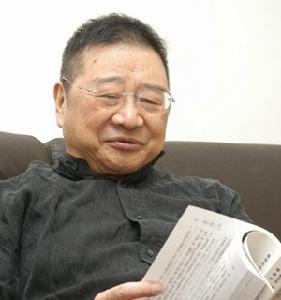 倪匡当年为什么去香港,倪匡回过内蒙吗