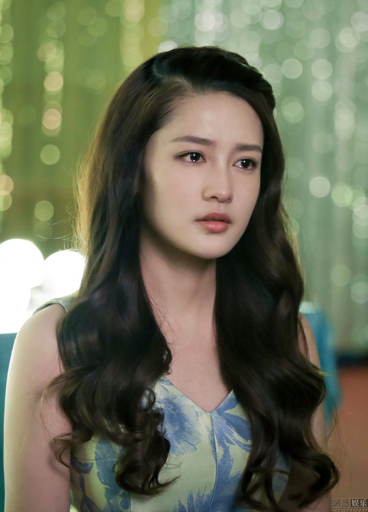 假借拍戏之名公然“揩油”,摸胸、抓臀、脱外衣,该管管了