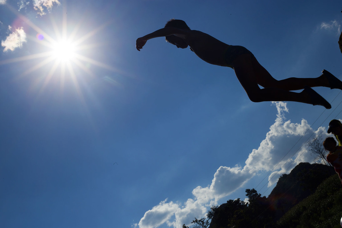 跳海自救等于“自杀”？假如你在海上失事，你该如何自救