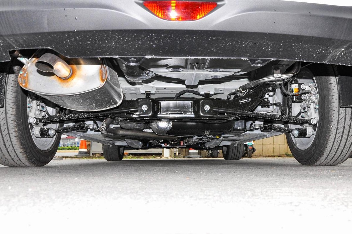 百公里油耗5.9L，配1.5L+6AT，前后独立悬挂，英朗的性价比如何？