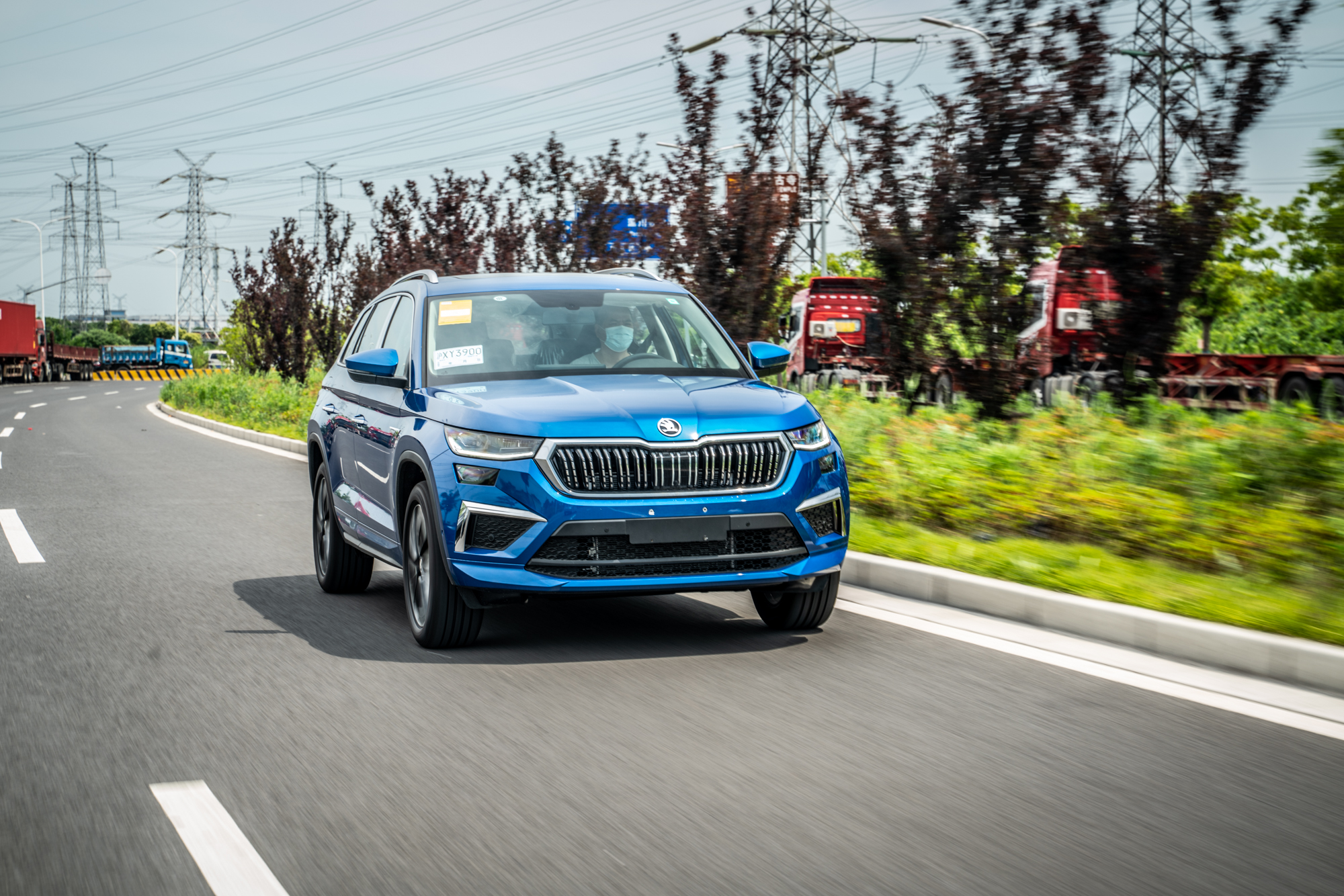 2020斯柯达柯迪亚克七座suv,棕色斯柯达柯迪亚克七座2022