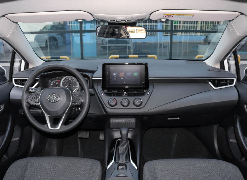 30万家轿高颜值三款车型不容错过,三到五万元新车推荐哪款车型好开