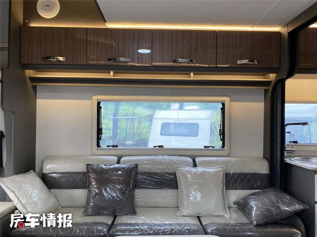 30万带单拓展的轻卡房车,可以带拖挂房车的轻卡房车