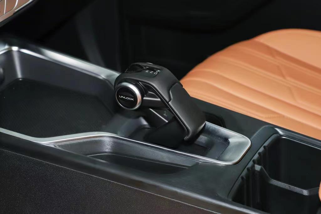 h5哈弗2023款柴油四驱手动挡落地价,哈弗h5柴油四驱二手车价格多少钱