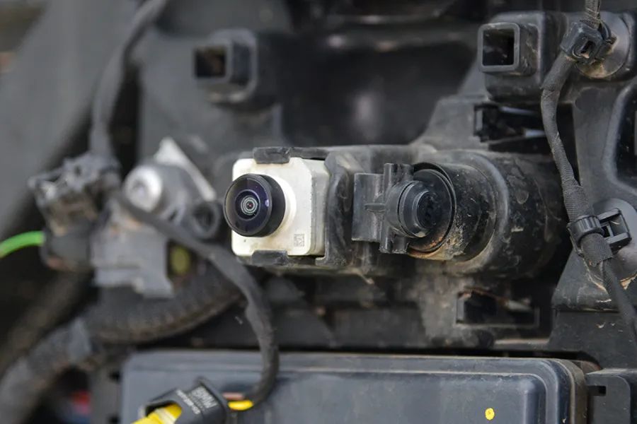 宝马x3防撞梁拆解,宝马x5防撞梁拆解图