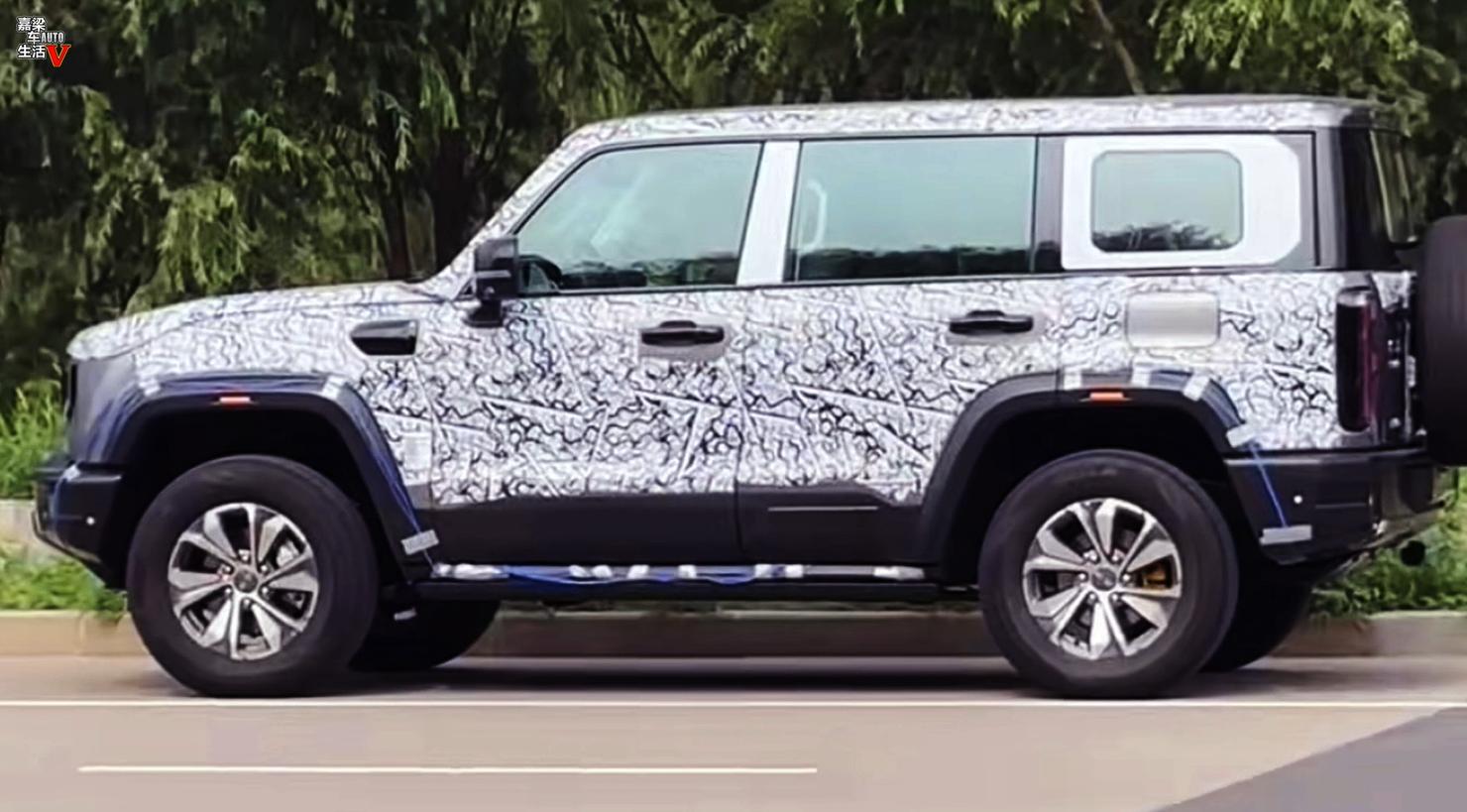 全新一代北京BJ40谍照曝光,新一代北京bj40实车