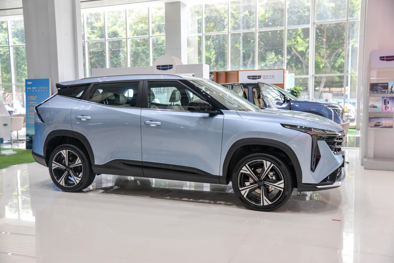 智能是最大亮点试驾2018吉利博越,神车的蜕变静态体验吉利博越pro