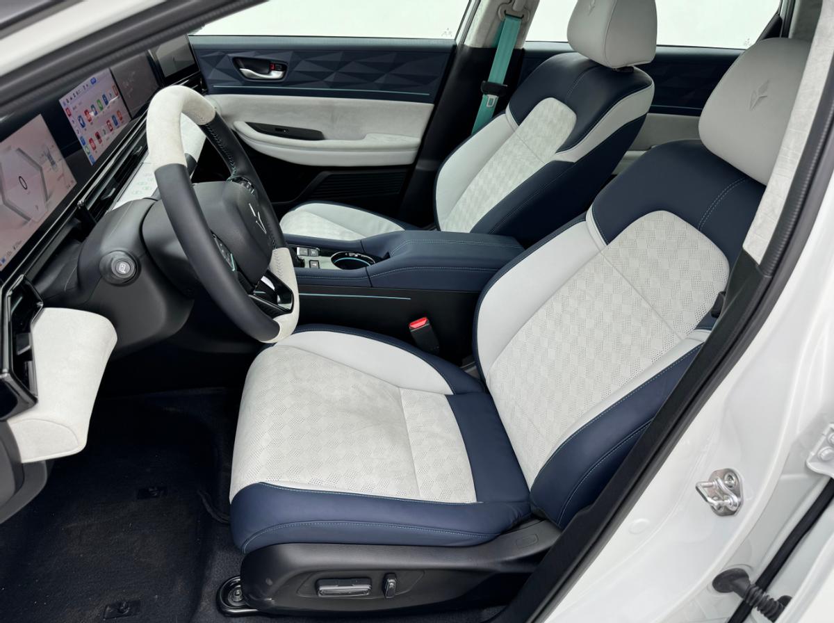 东风本田灵犀l申报图曝光,东风本田灵犀l量产版实车曝光