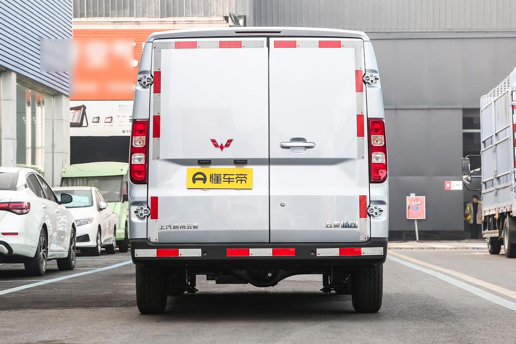 泉州五菱扬光落地价,五菱扬光电池靠谱吗