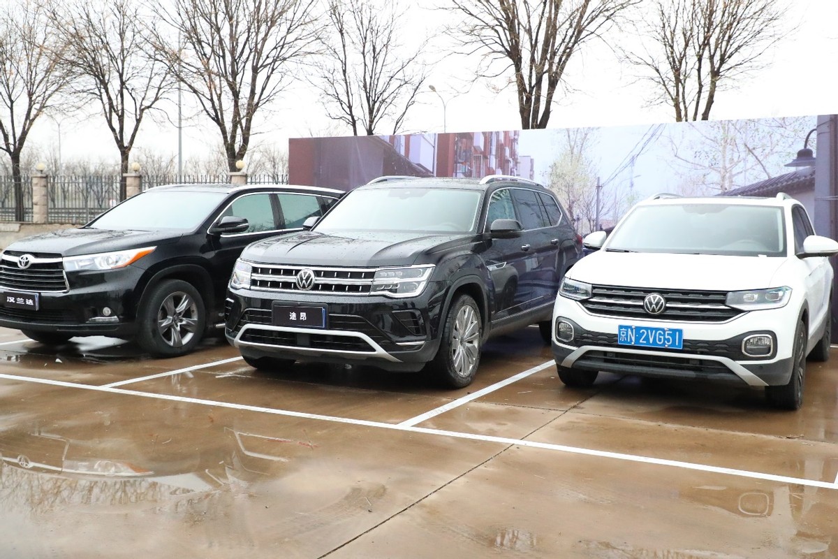 新款途昂和新款汉兰达测试,中大型suv汉兰达