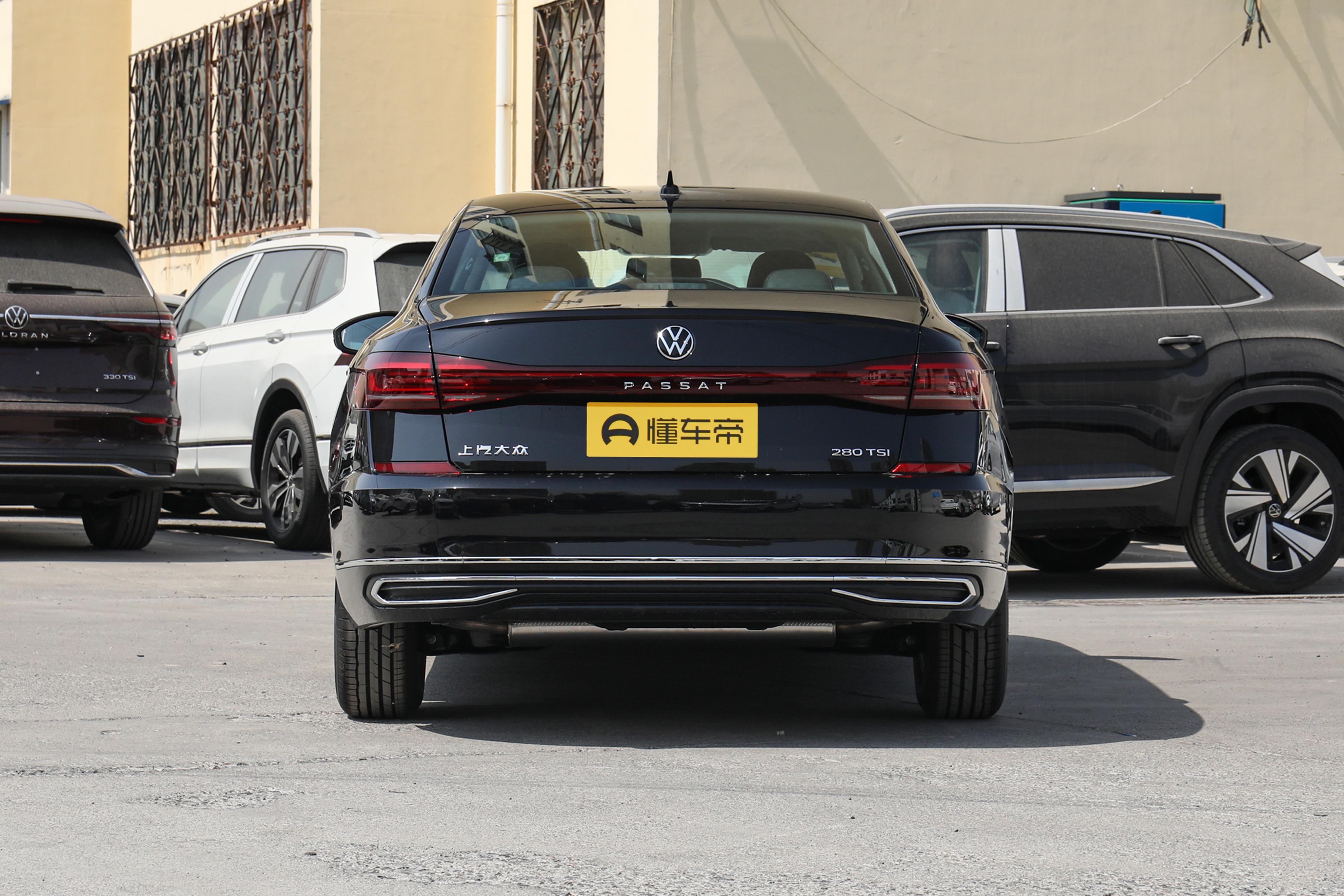 10月销量17007辆的大众*萨特帕**，整体销量表现持续稳定